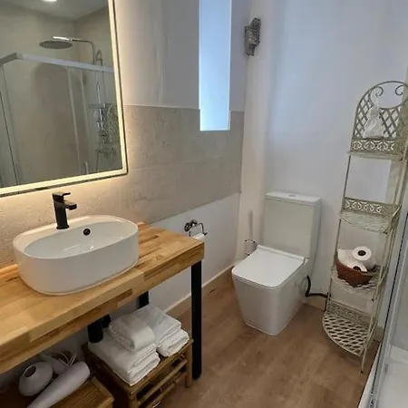 Golondrinas Apartment *